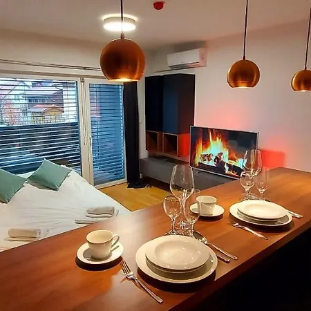 Ξενοδοχείο με διαμερίσματα & Burgers Rezidenca Pipanova