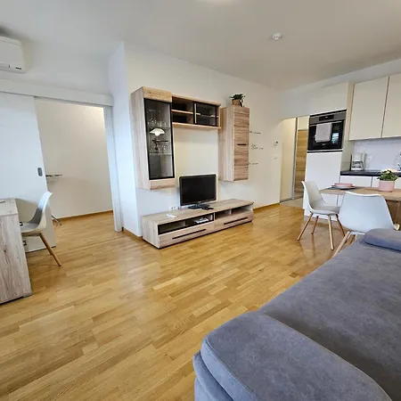 Aparthotel Rezidenca Pipanova Ljubljana