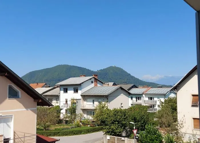 & Burgers Rezidenca Pipanova Aparthotel