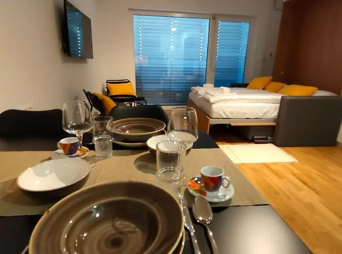 & Burgers Rezidenca Pipanova Aparthotel Ljubljana