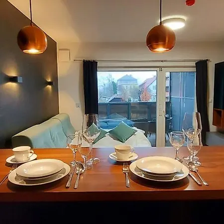 & Burgers Rezidenca Pipanova Aparthotel Lublaň