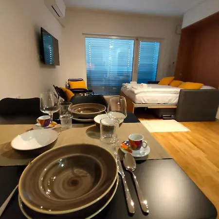 & Burgers Rezidenca Pipanova アパートホテル リュブリャナ