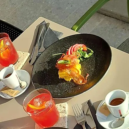 Apartahotel & Burgers Rezidenca Pipanova 4*
