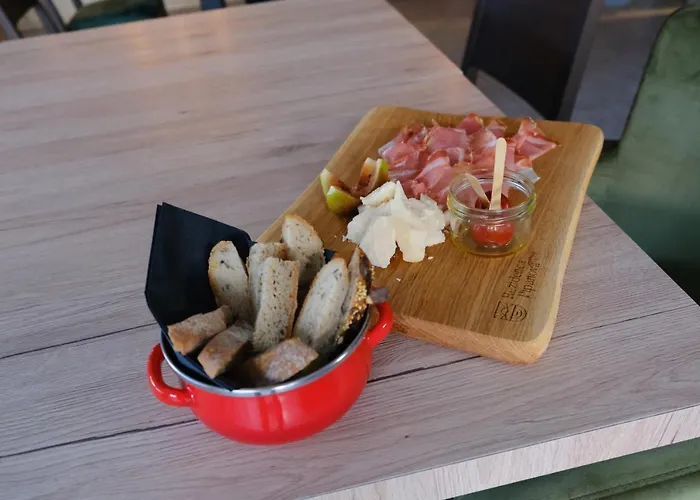 & Burgers Rezidenca Pipanova 4* Lublaň