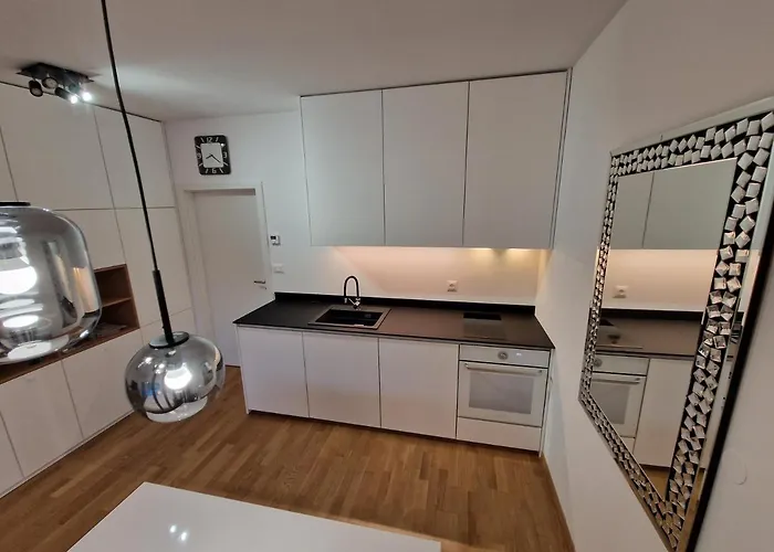 & Burgers Rezidenca Pipanova Aparthotel