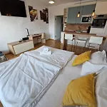 & Burgers Rezidenca Pipanova Aparthotel Lublaň