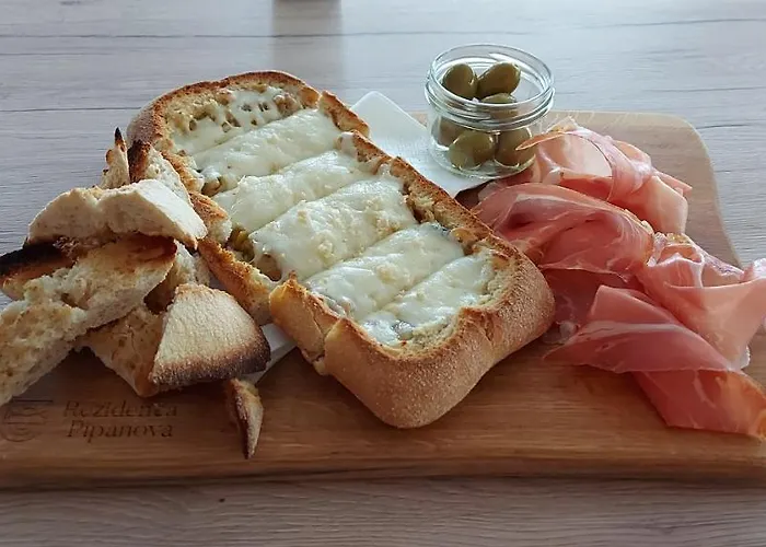 & Burgers Rezidenca Pipanova Apartmanhotel Ljubljana