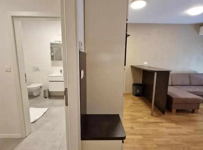 & Burgers Rezidenca Pipanova Apartmanhotel 4*