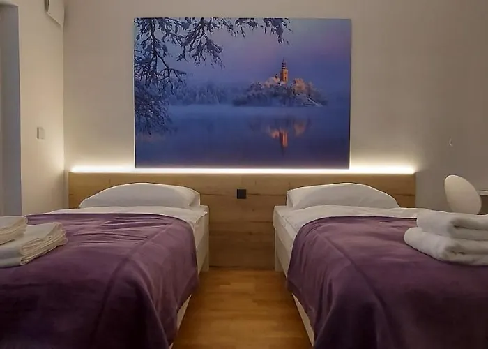 & Burgers Rezidenca Pipanova Apartmanhotel Ljubljana